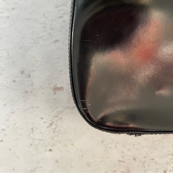 Gianni Versace Vintage 90’s Medusa Black Patent Leather Small Bag - Picture 8 of 8